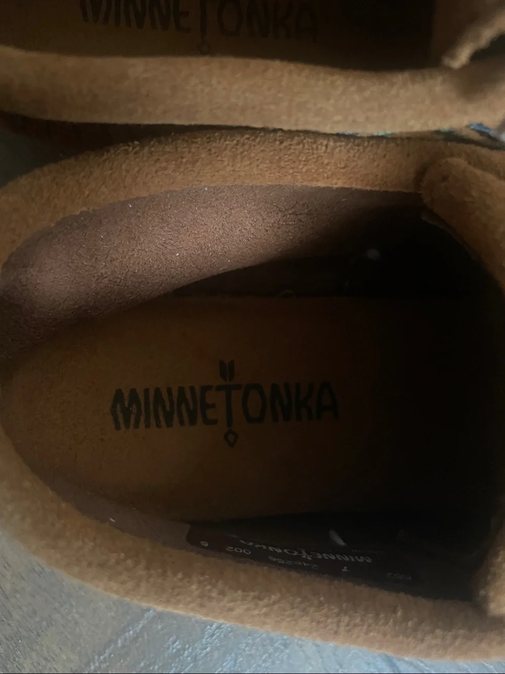 Minnetonka Women's Mosaic Boot Size 7